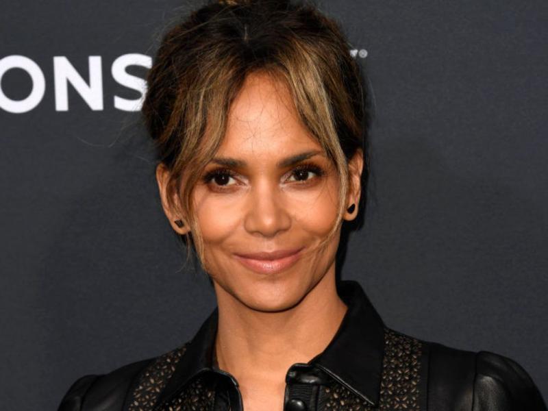 Halle Berry’s Eleven Toes 17