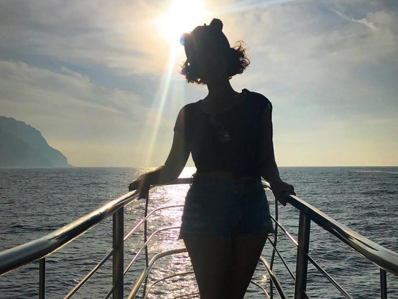 She Traveled to Greece With Her Father 35