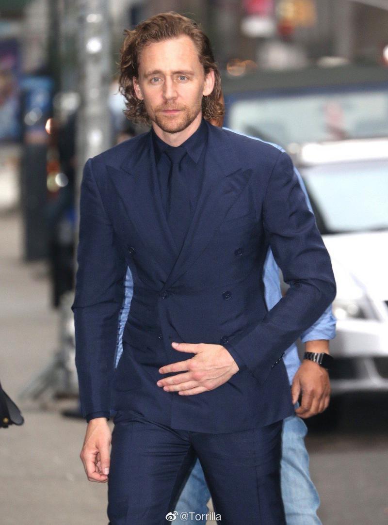 Tom Hiddleston 7