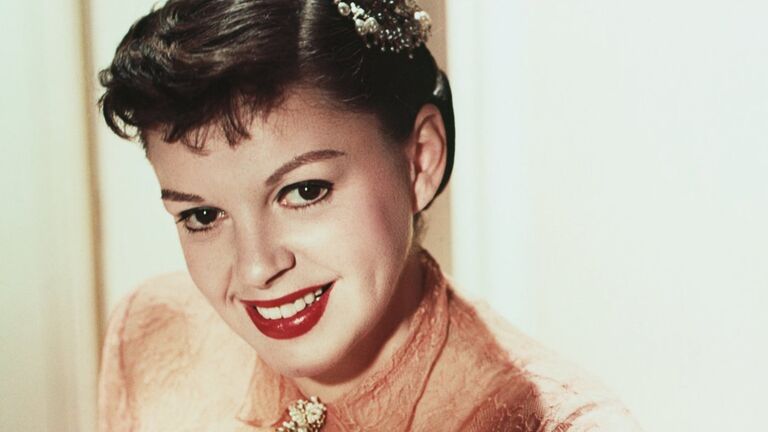 #16. Judy Garland