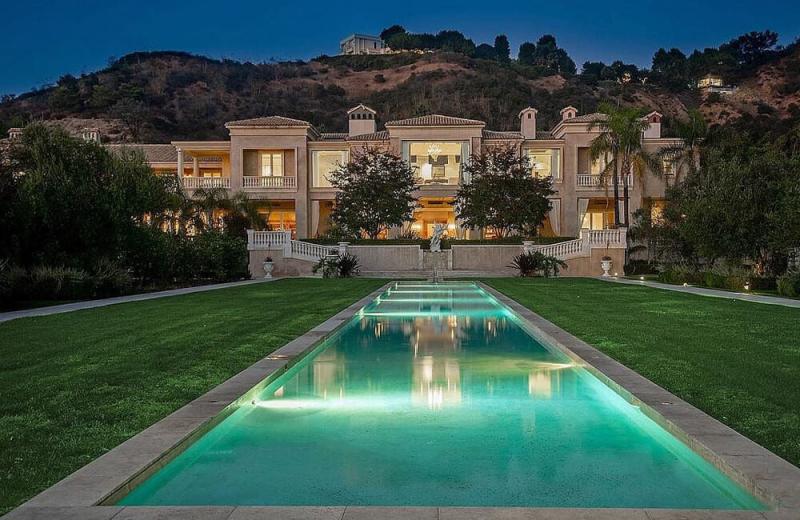 Mediterannean Mansion - Beverly Hills, California 16
