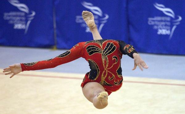 The Headless Gymnast 2
