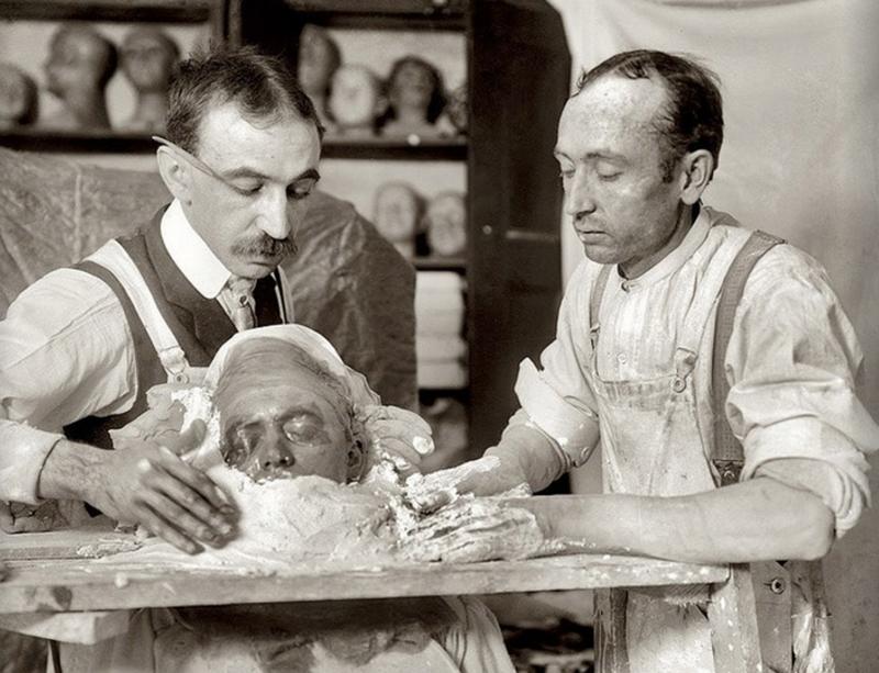 In the early 20th century, individuals would sometimes elect to have death masks made of the recently deceased.